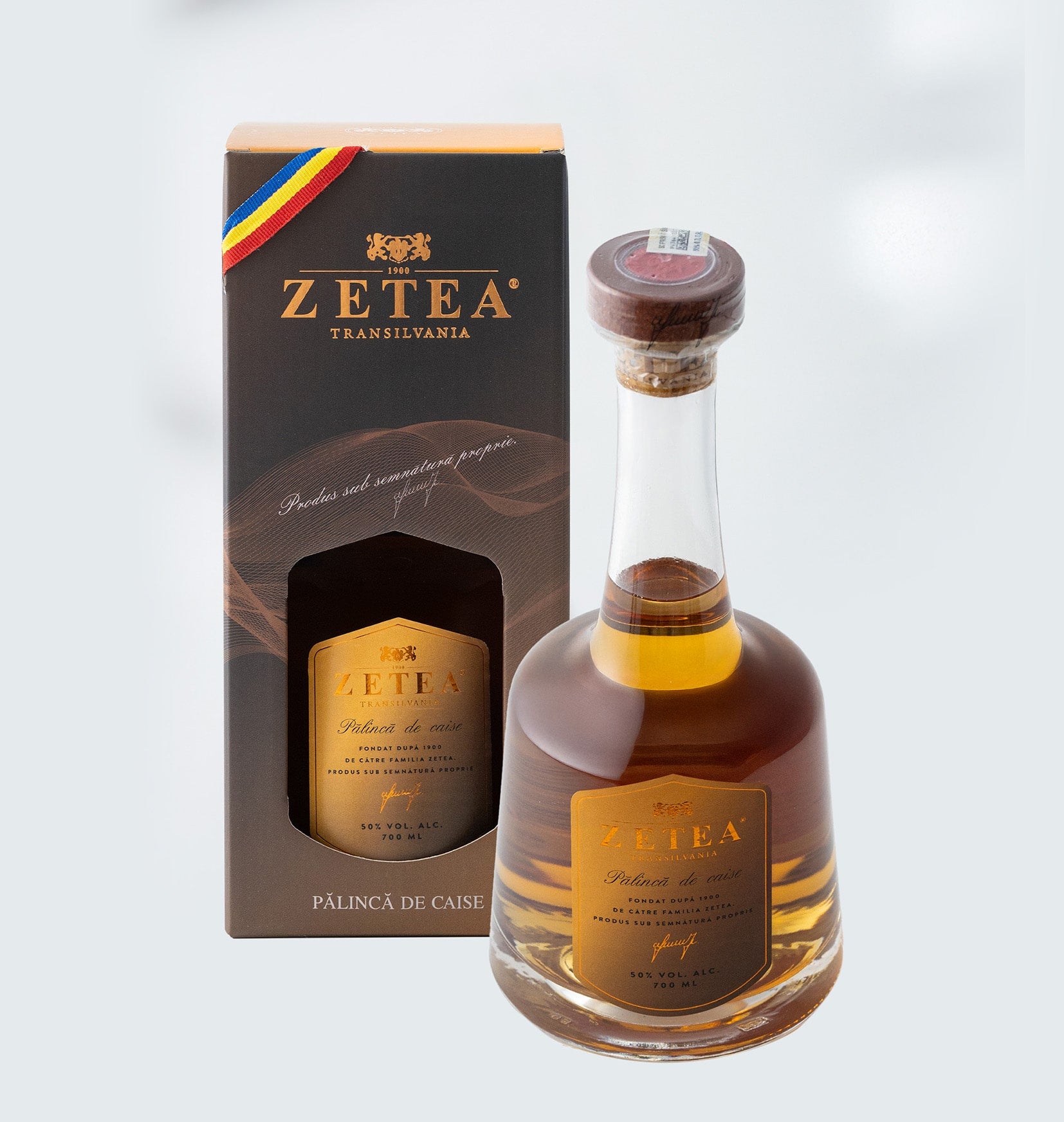 produs Zetea Palinca Caise 2 min